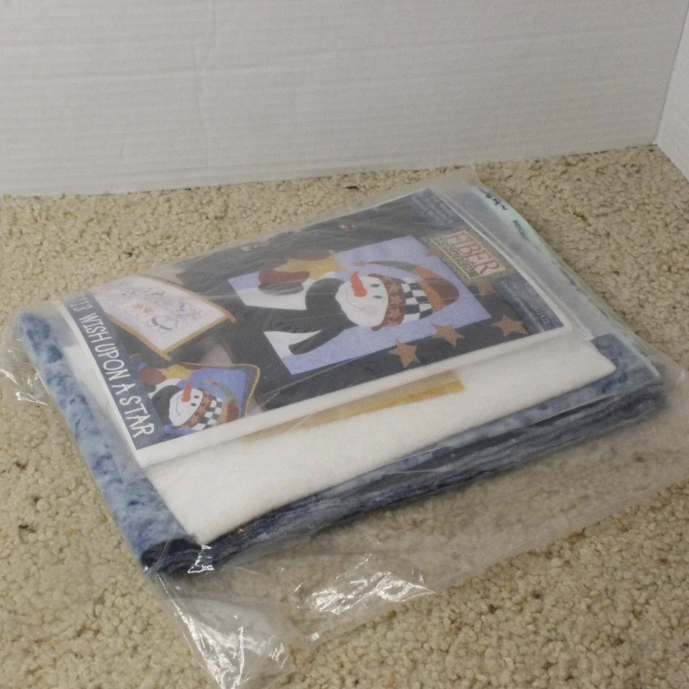 Fiber Mosaics Pillow Kit 65713 Wish Upon A Star Snowman Blue White Folk Art DIY